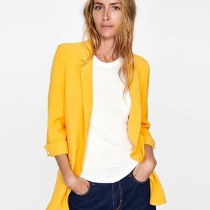 Zara pearl cuffed yellow blazer (xs)